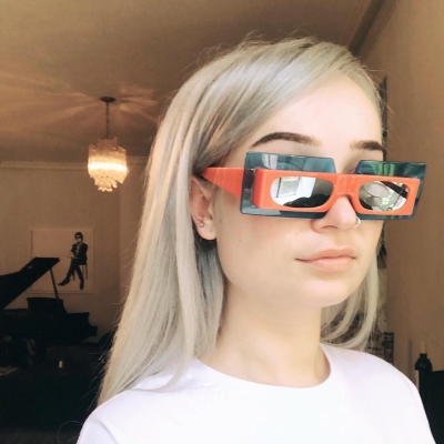 kimpetras_1534995059_1851995251611741748_22710735.jpg