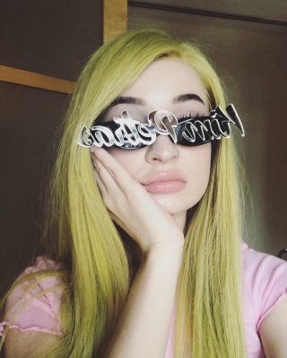 kimpetras_1555009244_2019886397758158961_22710735.jpg