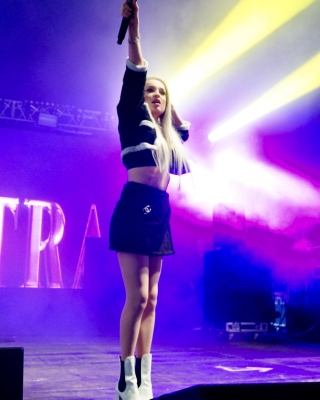 kimpetras_1566893568_2119579334323157953_22710735.jpg