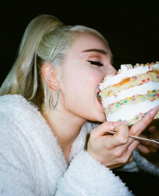 kimpetras_1574437825_2182865147026239203_22710735.jpg