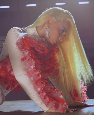 kimpetras_1576450004_2199744527505666499_22710735.jpg