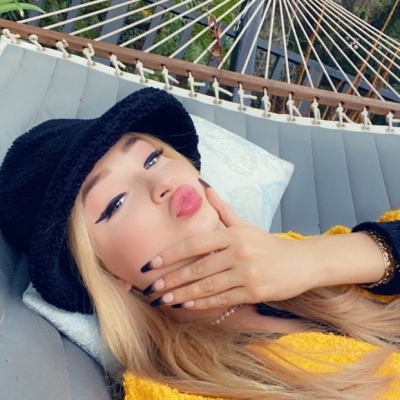 kimpetras_1598147224_2381754004399265314_22710735.jpg