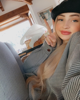 kimpetras_1604644986_2436261186712727565_22710735.jpg