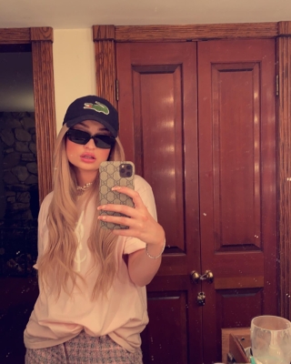 kimpetras_1604711482_2436818992250733830_22710735.jpg